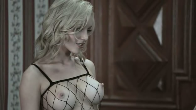 Kayden Kross  / Суперсексуальная блондиночка Kayden Kross совратила парня