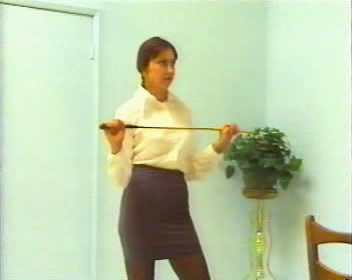 Ladies who love to cane 10 / Лэди, которые любят пороть тростью 10